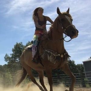 Meet your Posher, Melissa